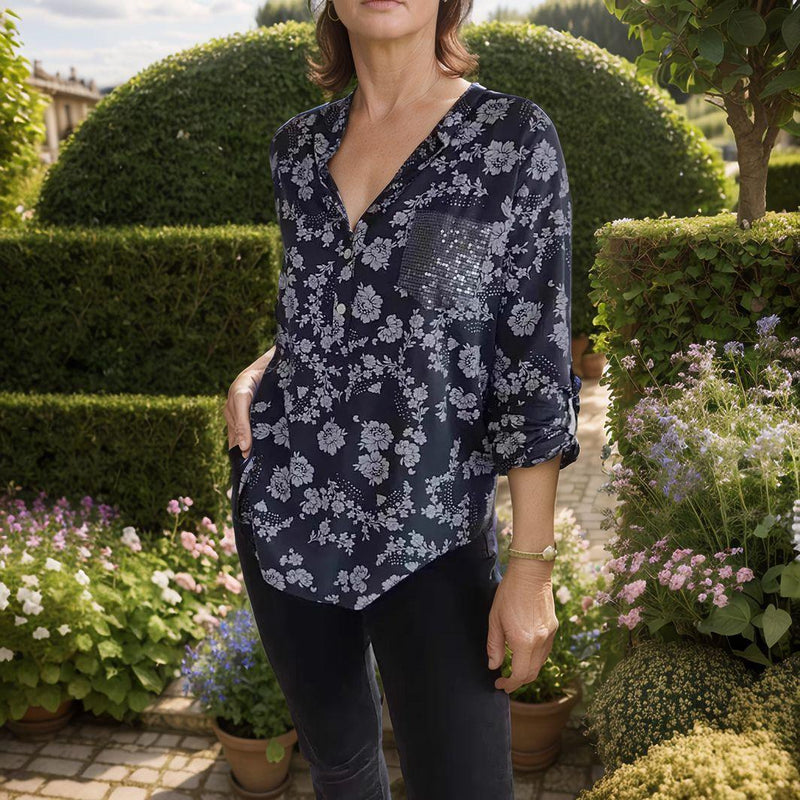 Camisa Maitê™ em Viscose Floral com Bolso Brilhante em Strass